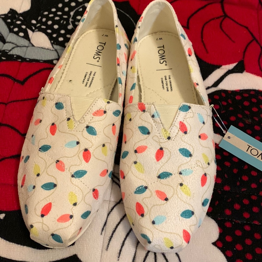 Toms special Christmas light slip ons